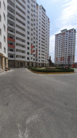 Bakı şəhəri, Binəqədi rayonu, 8-ci mikrorayon qəsəbəsində, 2 otaqlı yeni tikili satılır (Elan: 201042)