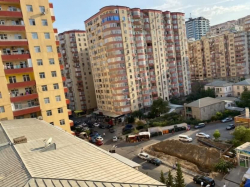 Bakı şəhəri, Yasamal rayonunda, 3 otaqlı yeni tikili kirayə verilir (Elan: 235721)