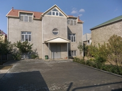 Xırdalan şəhərində, 4 otaqlı ev / villa satılır (Elan: 204847)
