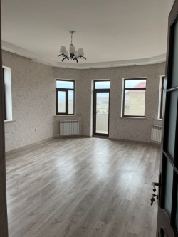 Bakı şəhəri, Suraxanı rayonunda, 7 otaqlı ev / villa satılır (Elan: 205487)