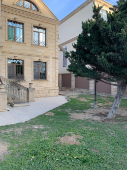 Bakı şəhəri, Səbail rayonunda, 5 otaqlı ev / villa kirayə verilir (Elan: 267403)