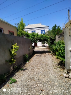 Xırdalan şəhərində, 4 otaqlı ev / villa satılır (Elan: 204602)
