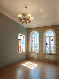 Bakı şəhəri, Nərimanov rayonunda, 11 otaqlı ev / villa satılır (Elan: 315248)