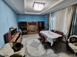 Bakı şəhəri, Suraxanı rayonu, Qaraçuxur qəsəbəsində, 5 otaqlı ev / villa satılır (Elan: 278019)