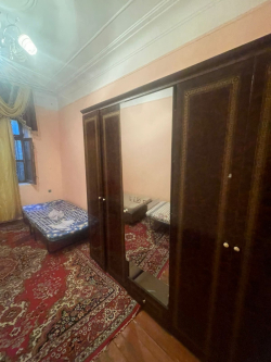 Bakı şəhəri, Yasamal rayonunda, 2 otaqlı ev / villa kirayə verilir (Elan: 335229)
