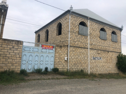 Şəmkir şəhərində, 8 otaqlı ev / villa satılır (Elan: 261443)