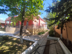 Bakı şəhəri, Abşeron rayonu, Novxanı qəsəbəsində, 9 otaqlı ev / villa satılır (Elan: 332698)