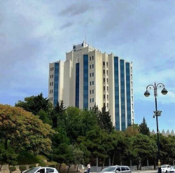 Bakı şəhəri, Nəsimi rayonunda, 2 otaqlı ofis kirayə verilir (Elan: 240785)
