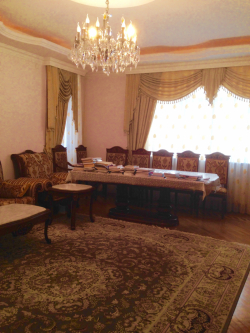 Bakı şəhəri, Nərimanov rayonunda, 3 otaqlı yeni tikili kirayə verilir (Elan: 271033)