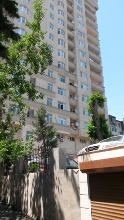 Bakı şəhəri, Yasamal rayonunda, 2 otaqlı yeni tikili kirayə verilir (Elan: 211021)