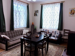 Qusar şəhərində, 4 otaqlı ev / villa satılır (Elan: 302616)