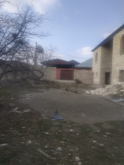 Şəmkir şəhərində, 9 otaqlı ev / villa satılır (Elan: 240135)