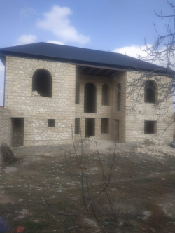 Şəmkir şəhərində, 9 otaqlı ev / villa satılır (Elan: 240135)