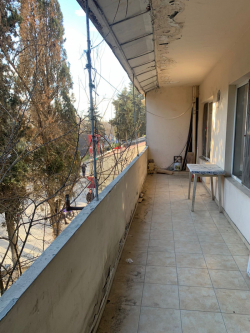 Bakı şəhəri, Nizami rayonunda, 4 otaqlı köhnə tikili satılır (Elan: 270109)