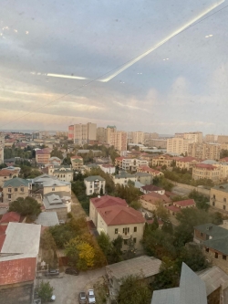 Bakı şəhəri, Binəqədi rayonu, 8-ci mikrorayon qəsəbəsində, 3 otaqlı yeni tikili satılır (Elan: 216364)