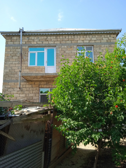 Bakı şəhəri, Abşeron rayonu, Saray qəsəbəsində, 4 otaqlı ev / villa satılır (Elan: 234232)