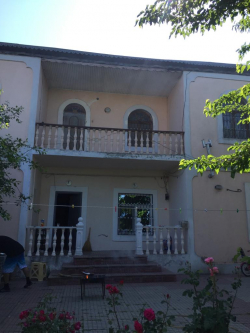 Bakı şəhəri, Sabunçu rayonu, Bakıxanov qəsəbəsində, 6 otaqlı ev / villa satılır (Elan: 252759)