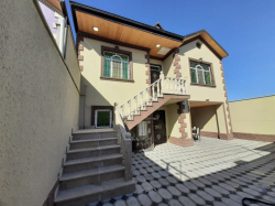 Bakı şəhəri, Sabunçu rayonu, Zabrat qəsəbəsində, 3 otaqlı ev / villa satılır (Elan: 238292)