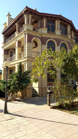 Bakı şəhəri, Xətai rayonunda, 8 otaqlı ev / villa satılır (Elan: 242418)