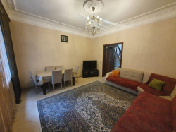 Bakı şəhəri, Nəsimi rayonunda, 3 otaqlı ev / villa kirayə verilir (Elan: 263331)