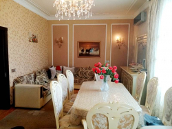 Bakı şəhəri, Yasamal rayonunda, 6 otaqlı ev / villa satılır (Elan: 263453)