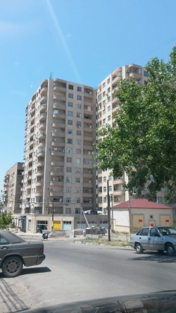 Bakı şəhəri, Nəsimi rayonunda, 3 otaqlı yeni tikili kirayə verilir (Elan: 202226)