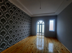 Xırdalan şəhərində, 4 otaqlı ev / villa satılır (Elan: 233718)
