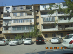 Bakı şəhəri, Yasamal rayonunda, 2 otaqlı köhnə tikili satılır (Elan: 326932)
