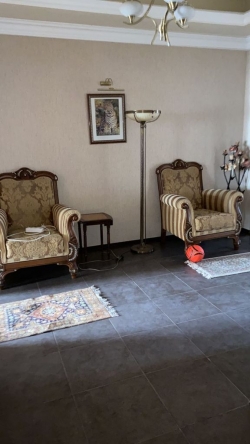 Bakı şəhəri, Nəsimi rayonunda, 4 otaqlı yeni tikili kirayə verilir (Elan: 203634)