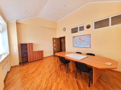 Bakı şəhəri, Nərimanov rayonunda, 4 otaqlı ofis kirayə verilir (Elan: 320805)