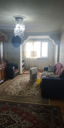 Bakı şəhəri, Yasamal rayonunda, 3 otaqlı köhnə tikili satılır (Elan: 220620)
