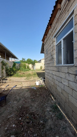 Şəmkir şəhərində, 2 otaqlı ev / villa satılır (Elan: 318012)