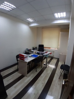 Bakı şəhəri, Nəsimi rayonunda, 6 otaqlı ofis kirayə verilir (Elan: 263630)