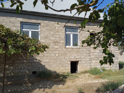Bakı şəhəri, Suraxanı rayonu, Bülbülə qəsəbəsində, 4 otaqlı ev / villa satılır (Elan: 241693)
