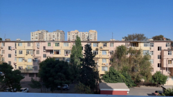Bakı şəhəri, Binəqədi rayonu, 7-ci mikrorayon qəsəbəsində, 2 otaqlı yeni tikili satılır (Elan: 239408)