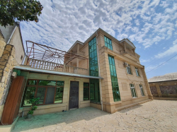 Xırdalan şəhərində, 8 otaqlı ev / villa satılır (Elan: 235496)