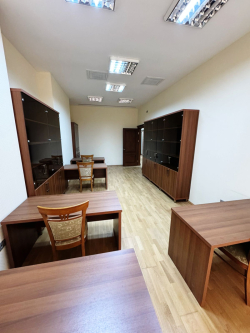 Bakı şəhəri, Xətai rayonunda, 5 otaqlı ofis kirayə verilir (Elan: 323280)