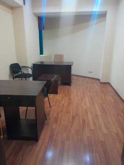 Bakı şəhəri, Nərimanov rayonunda, 1 otaqlı ofis kirayə verilir (Elan: 303892)