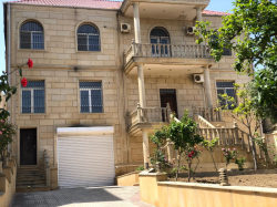 Bakı şəhəri, Binəqədi rayonu, 6-cı mikrorayon qəsəbəsində, 7 otaqlı ev / villa satılır (Elan: 259071)