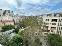 Bakı şəhəri, Nərimanov rayonunda, 3 otaqlı köhnə tikili satılır (Elan: 318483)