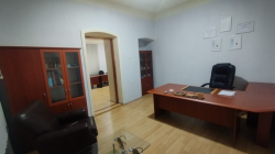 Bakı şəhəri, Yasamal rayonunda, 2 otaqlı ofis kirayə verilir (Elan: 315554)