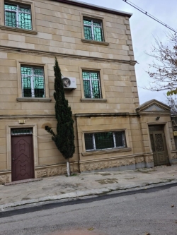 Bakı şəhəri, Suraxanı rayonu, Qaraçuxur qəsəbəsində, 8 otaqlı ev / villa satılır (Elan: 210338)