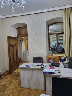Bakı şəhəri, Nəsimi rayonunda, 3 otaqlı ofis kirayə verilir (Elan: 269473)