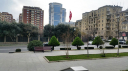 Bakı şəhəri, Nəsimi rayonunda, 2 otaqlı köhnə tikili kirayə verilir (Elan: 335026)