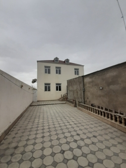 Bakı şəhəri, Sabunçu rayonu, Ramana qəsəbəsində, 8 otaqlı ev / villa kirayə verilir (Elan: 214922)