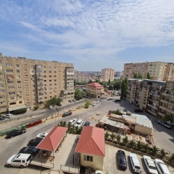 Bakı şəhəri, Binəqədi rayonu, 9-cu mikrorayon qəsəbəsində, 2 otaqlı yeni tikili satılır (Elan: 201283)