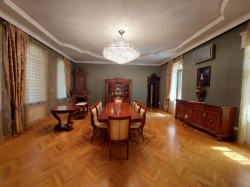 Bakı şəhəri, Nərimanov rayonunda, 15 otaqlı ev / villa satılır (Elan: 281041)