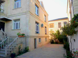 Bakı şəhəri, Səbail rayonu, Badamdar qəsəbəsində, 11 otaqlı ev / villa satılır (Elan: 216397)