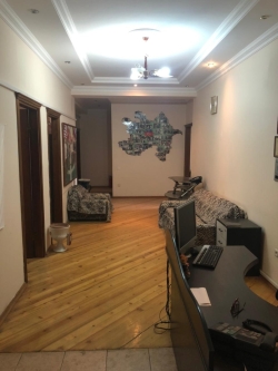 Bakı şəhəri, Nəsimi rayonu, 3-cü mikrorayon qəsəbəsində, 4 otaqlı ofis satılır (Elan: 207810)