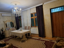 Xırdalan şəhərində, 5 otaqlı ev / villa satılır (Elan: 317938)
